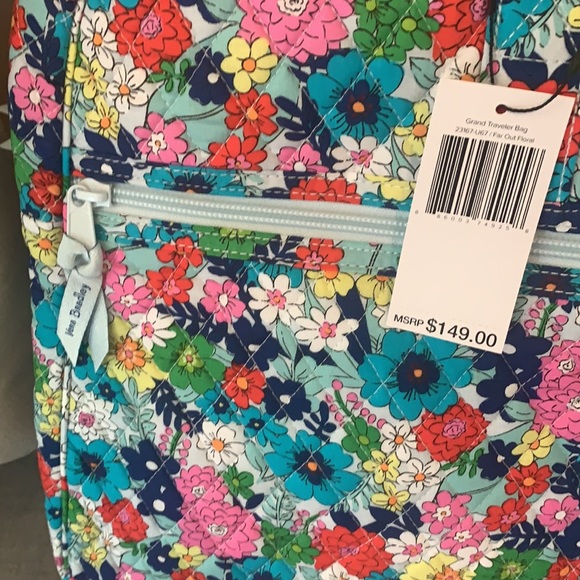 NWT Vera Bradley grand traveler duffel bag far out floral - Picture 3 of 8